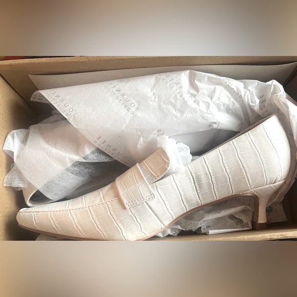 Celina Loafers White - 6.5 New In Box - Picture 6 of 6